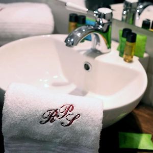 Single Comfort Room